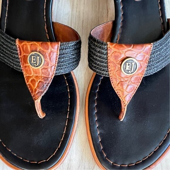 Eric Javits Black & Brown Leather Thong Slip On Kitten Heels Sandals - Picture 2 of 5